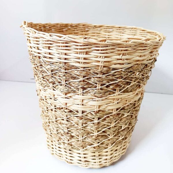 Reed Embossed Dustbin