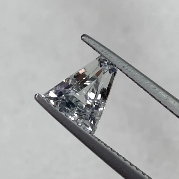 Brilliant White Sapphire Gemstones - Image 3